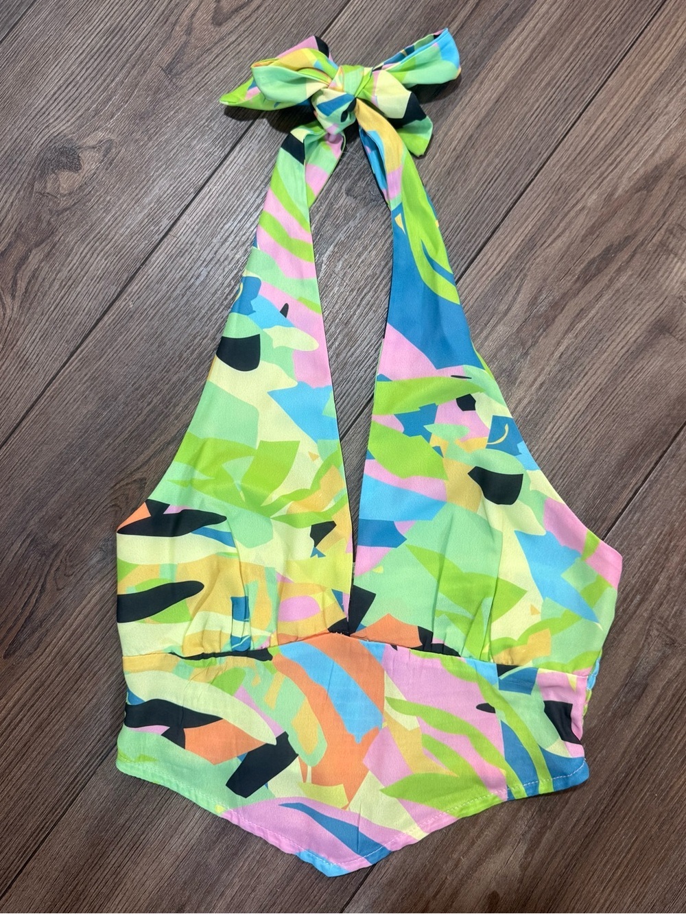 Princess Polly Size 2 Halter Crop Top Abstract Tropical Festival Y2K